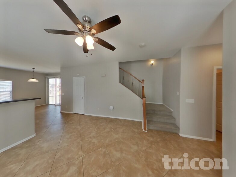 Building Photo - 4912 N 109th Ave