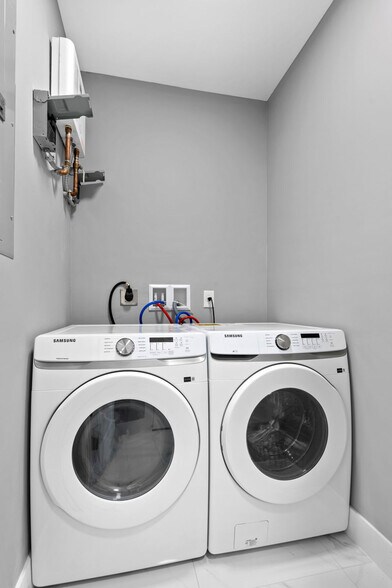 Building Photo - 1784 NW 31st St