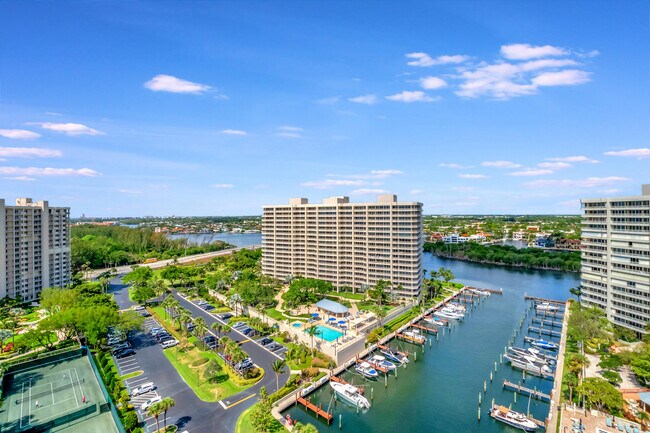Building Photo - 4301 N Ocean Blvd