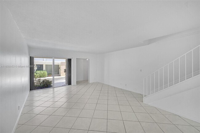Building Photo - 5555 N Ocean Blvd