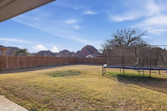 Building Photo - 1720 Elk Run Dr