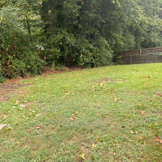 Building Photo - 5224 Silvey Dr