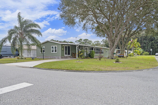 Building Photo - 345 Avocado Dr