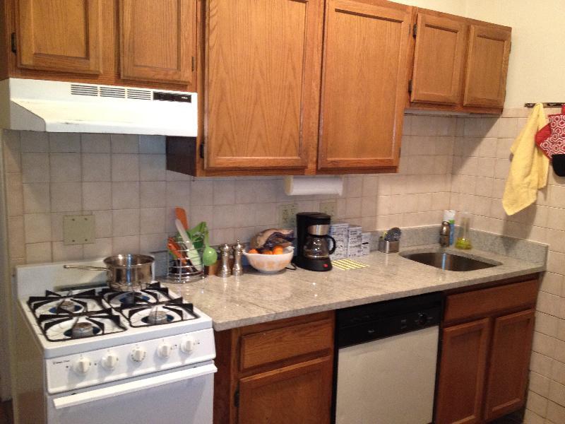 Building Photo - 58 Queensberry St