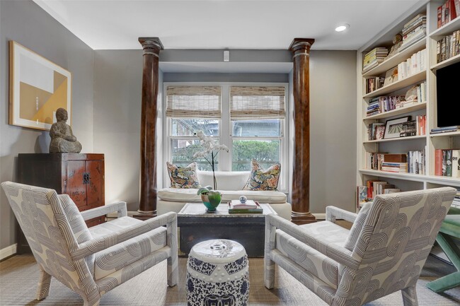 Building Photo - 1802 Lexington St