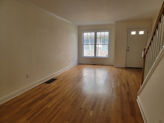 Building Photo - 85 Camp Ave