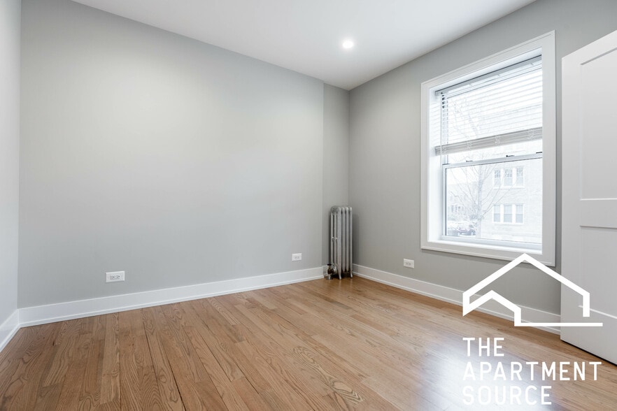 Building Photo - 1929 W Winona St