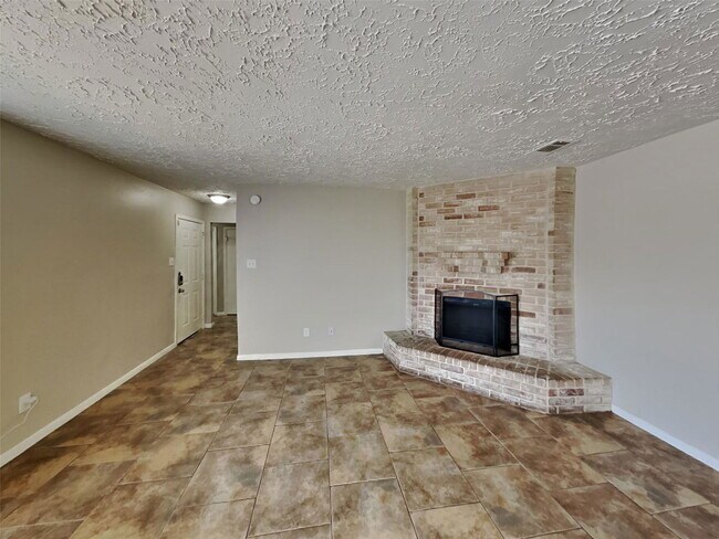 Building Photo - 20211 Cottonglade Ln