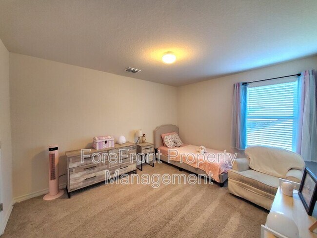 Building Photo - 9331 Aten Shore