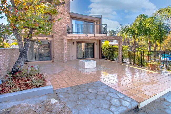 Building Photo - 2399 Windward Cir