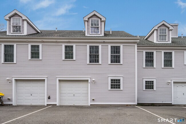 Building Photo - 77 Lyme St