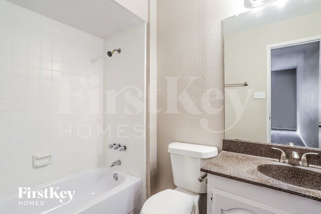 Building Photo - 16939 Macleish Dr