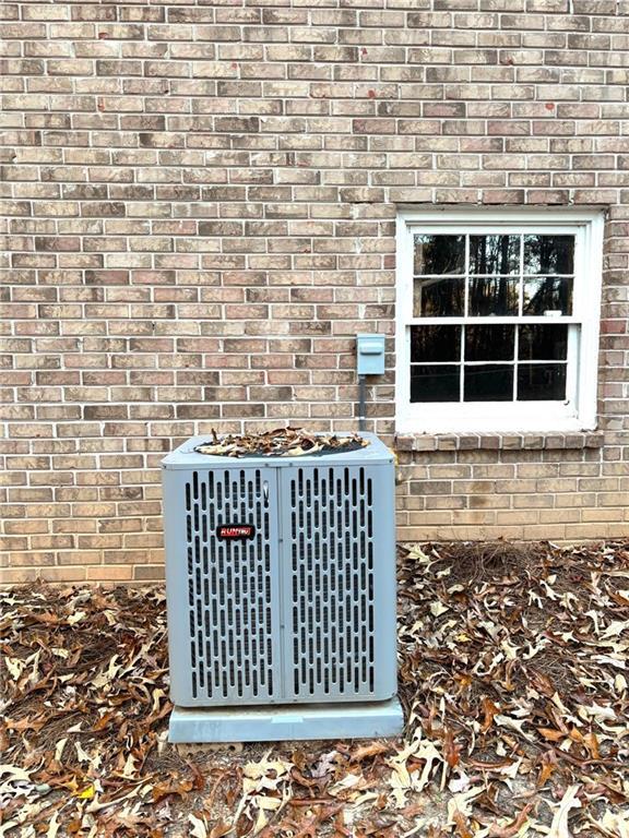 Building Photo - 4359 Parkview Dr