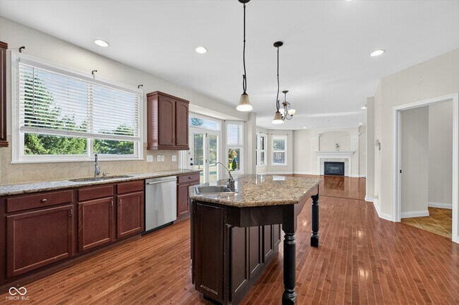 Building Photo - 13636 Falcon Way