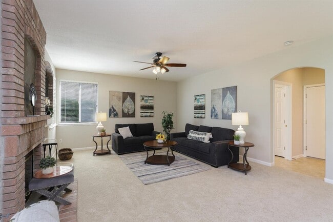 Building Photo - The home we have been looking For !
