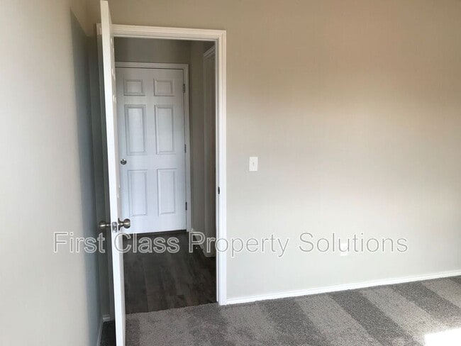 Building Photo - 1716 West Antler Way