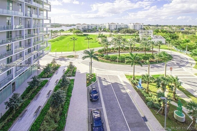 Building Photo - 2000 Metropica Wy