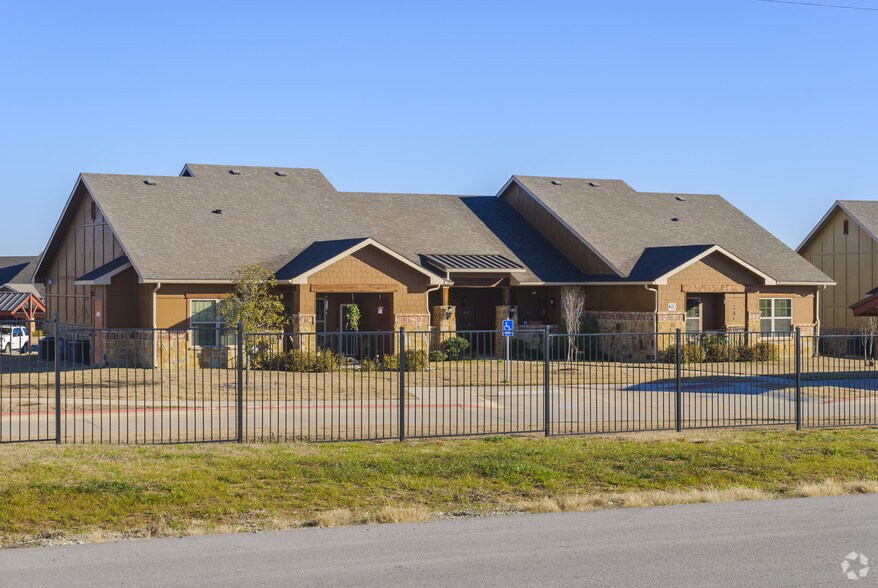 Building Photo - SilverLeaf Apartments at Gun Barrel City