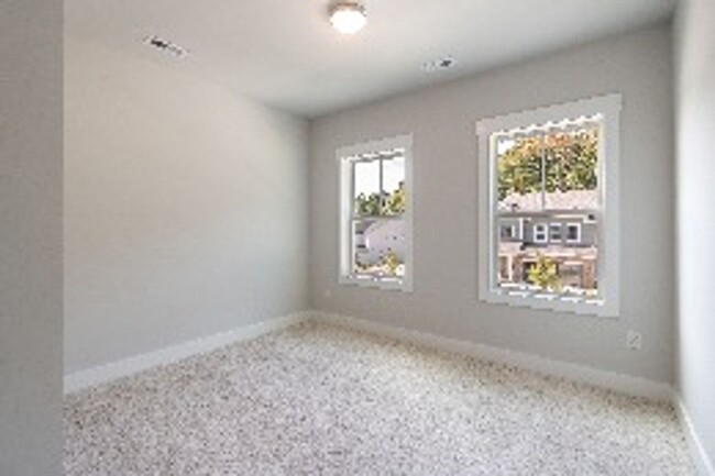 Building Photo - Chatham Park - Brand new home - January mo...