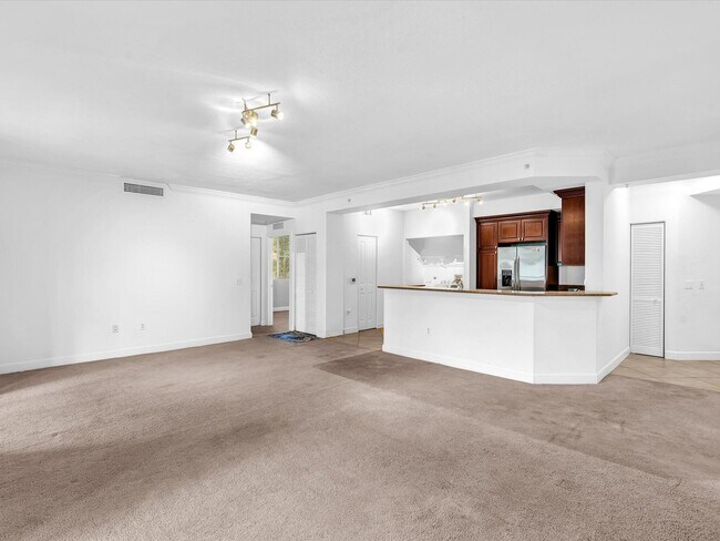 Building Photo - 4303 Renaissance Way