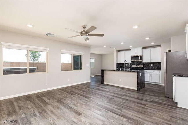Building Photo - 4152 Sandia Star Dr