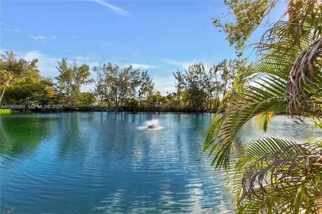 Building Photo - 1300 NE Miami Gardens Dr