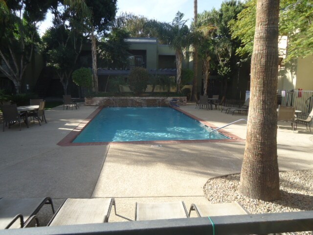 Building Photo - 2/2 Condo for rent near 7th Ave & Camelback