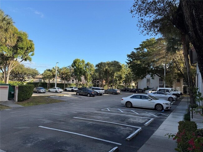 Building Photo - 9123 SW 138th Pl