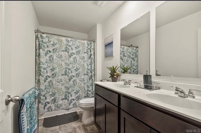 Building Photo - 3BR/2.5BA in Northport