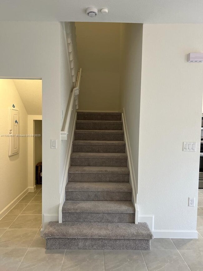 Building Photo - 12226 NW 23rd Path