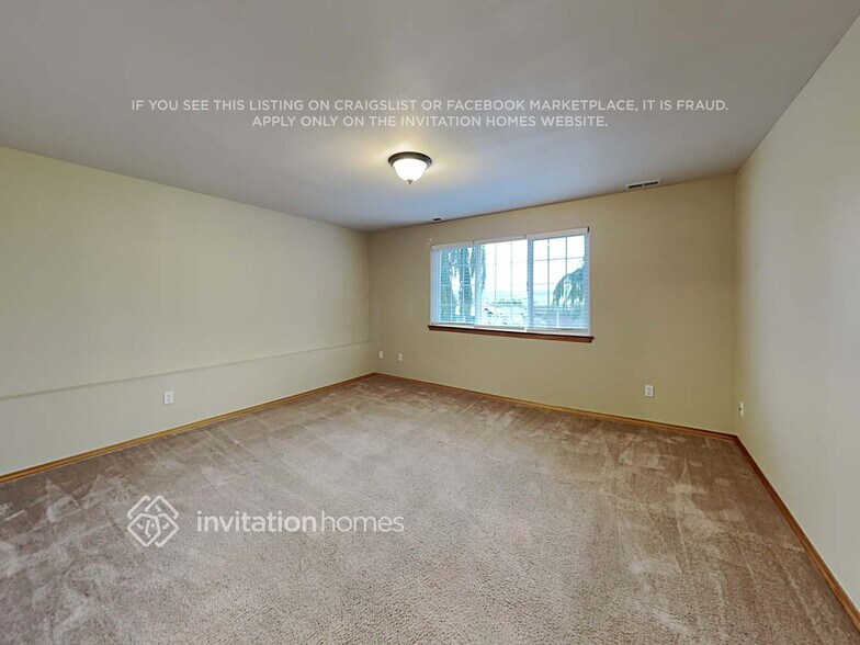 Building Photo - 17617 Upland Dr