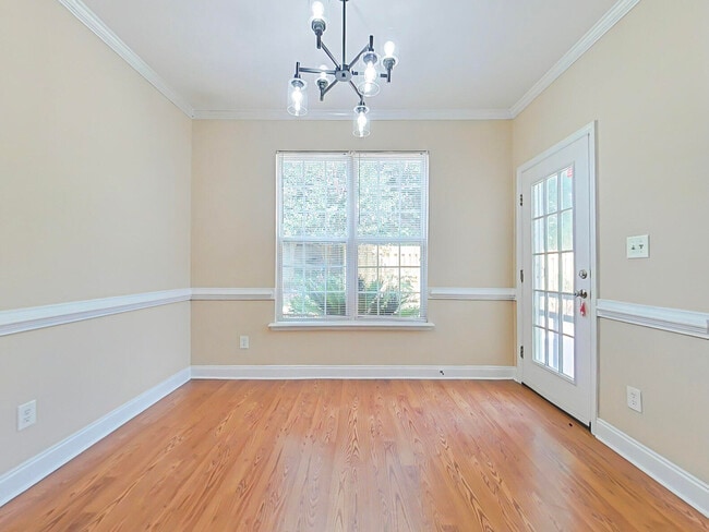 Building Photo - 709 Lakeside Landing Ct