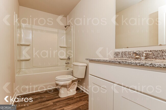 Building Photo - 94 Fishtales Dr