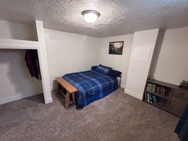 Building Photo - 200 18th St SW