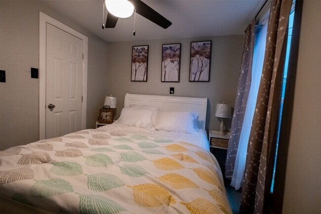 Building Photo - 4017 Avenue M