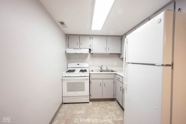 Building Photo - 324 Progress Rd