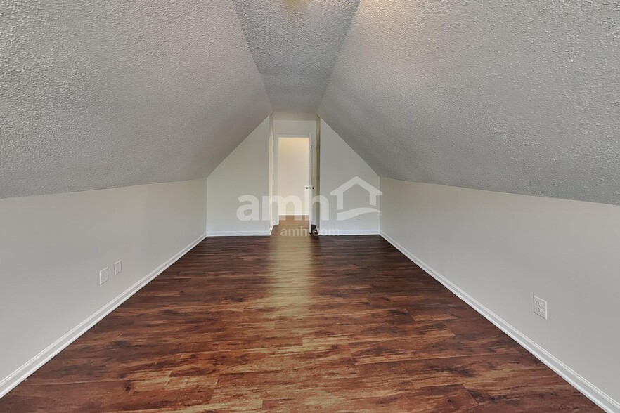Building Photo - 6515 Goldenblush Cir