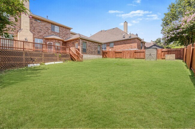 Building Photo - 8707 Roswell Ridge