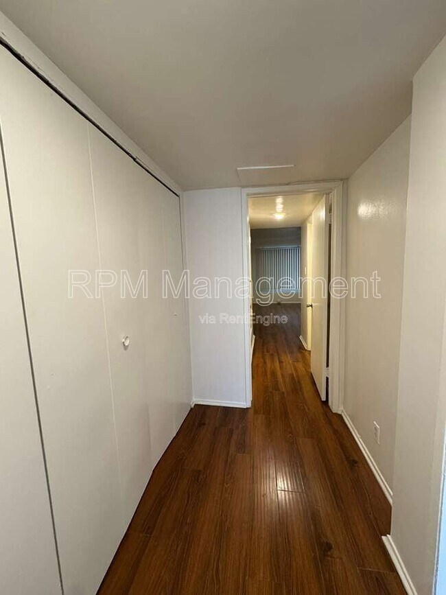 Building Photo - 11939 Albers St