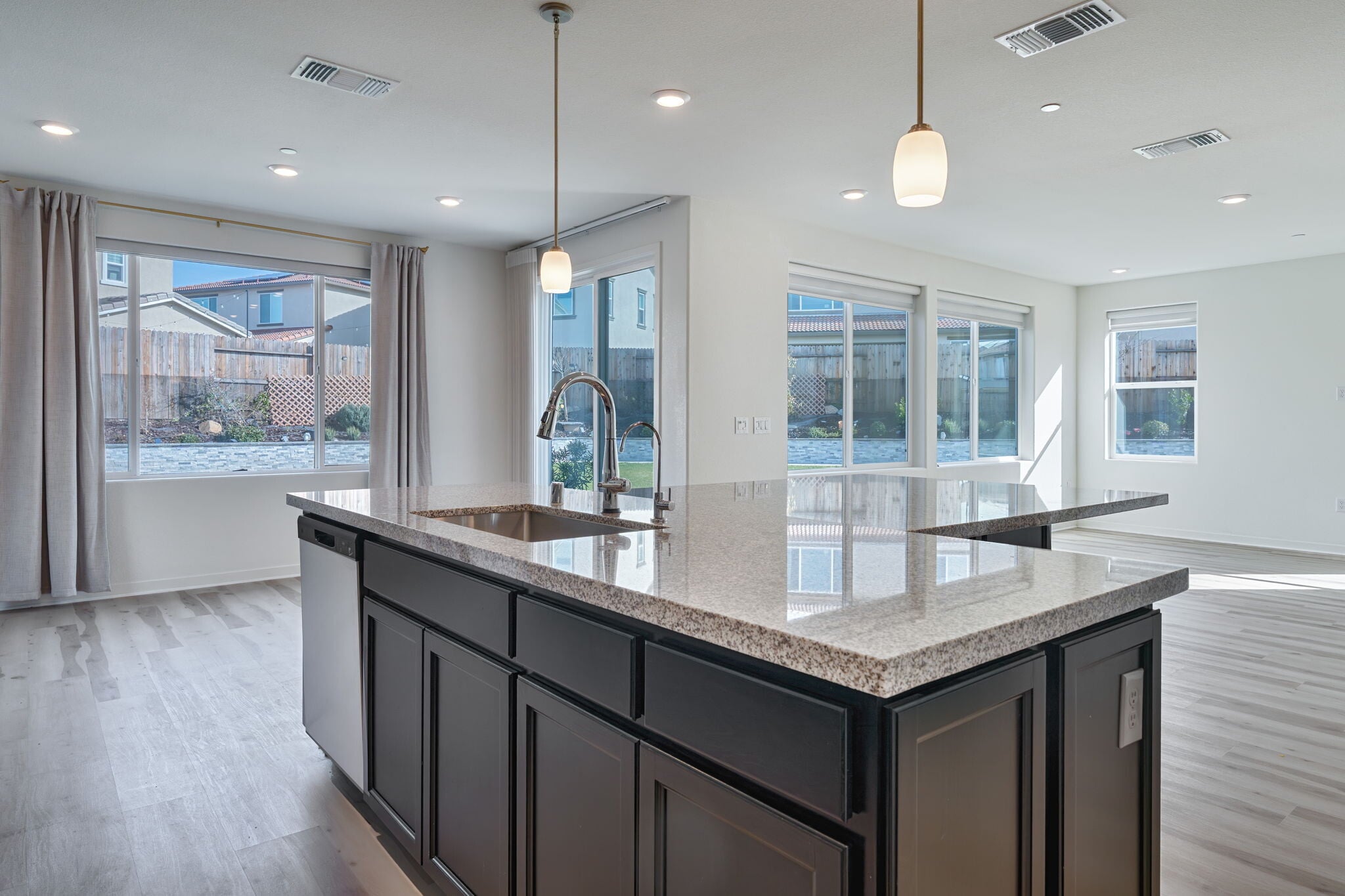 Building Photo - 4522 Drowsy Water Way