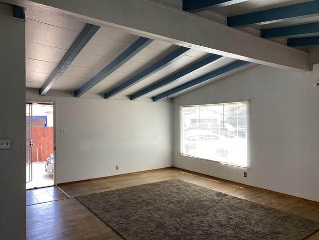 Building Photo - 111 W 23rd St