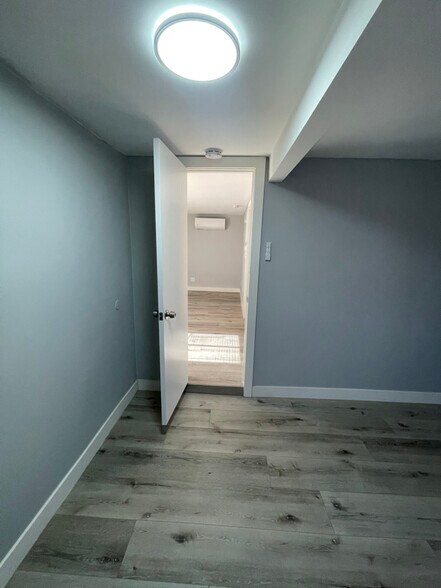 Building Photo - 214 Spruce St