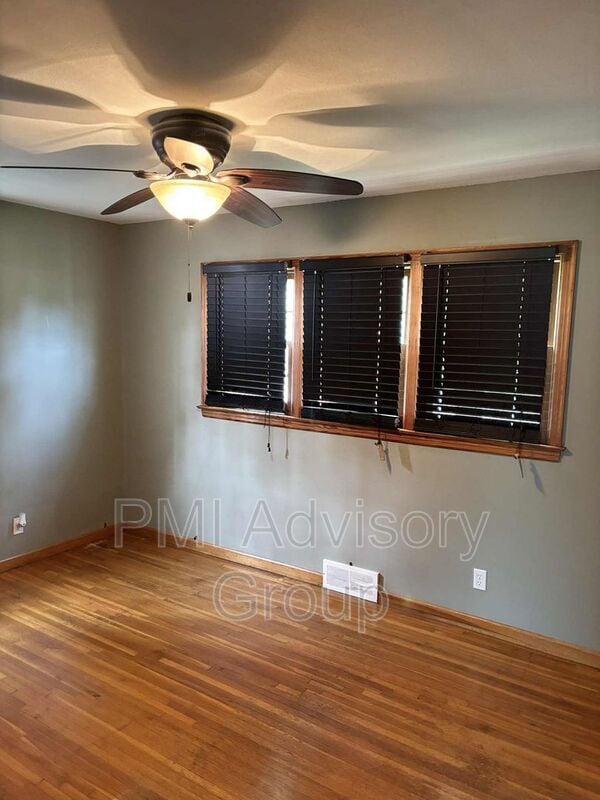 Building Photo - 1808 S Faulders Ln