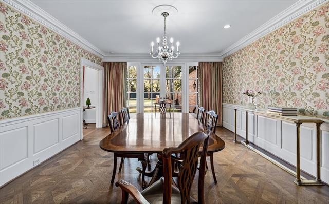 Building Photo - 1 Willow Wood Cir