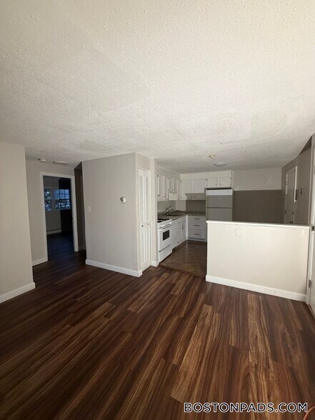 Building Photo - 345 Hildreth St