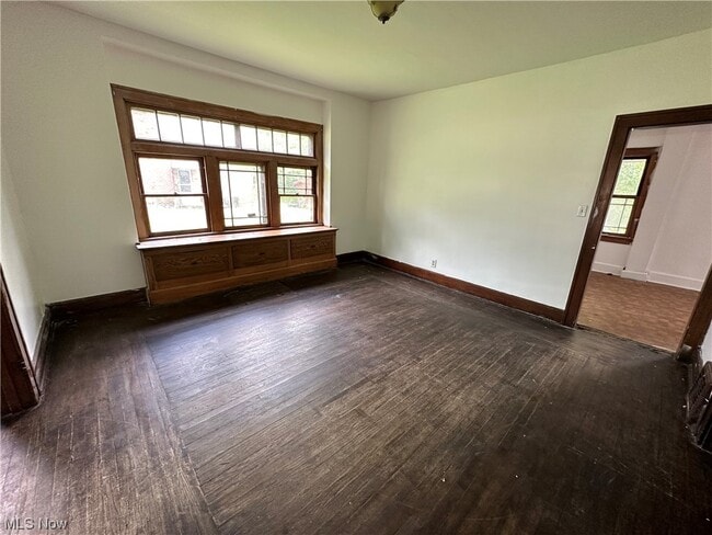 Building Photo - 91 Tremble Ave