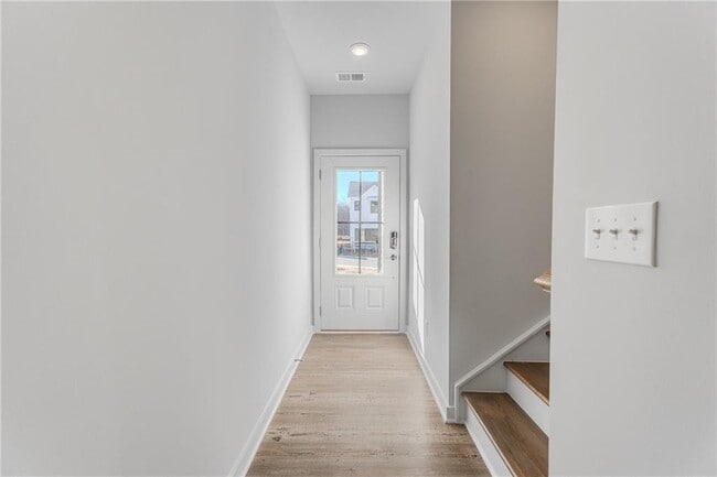 Building Photo - 7325 Mulberry St