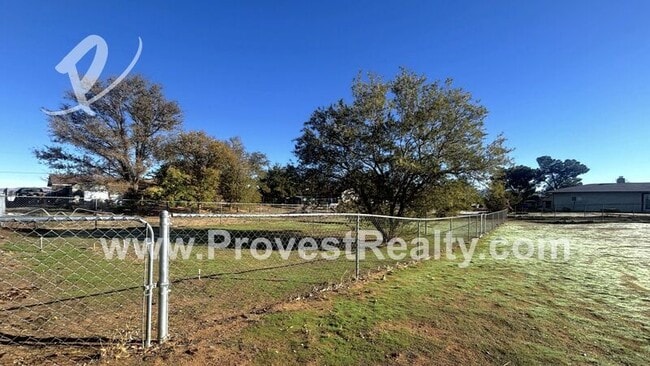 Building Photo - 21952 Resoto Rd