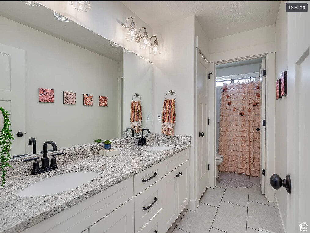 Building Photo - 7409 S Drake Park Ct