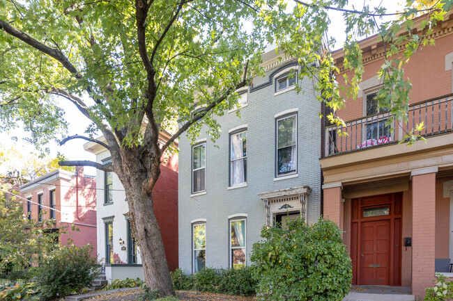 Building Photo - Brook Street Properties
